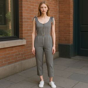 Mod Ref Blue White Stripe Capri Style Jumpsuit Size Small